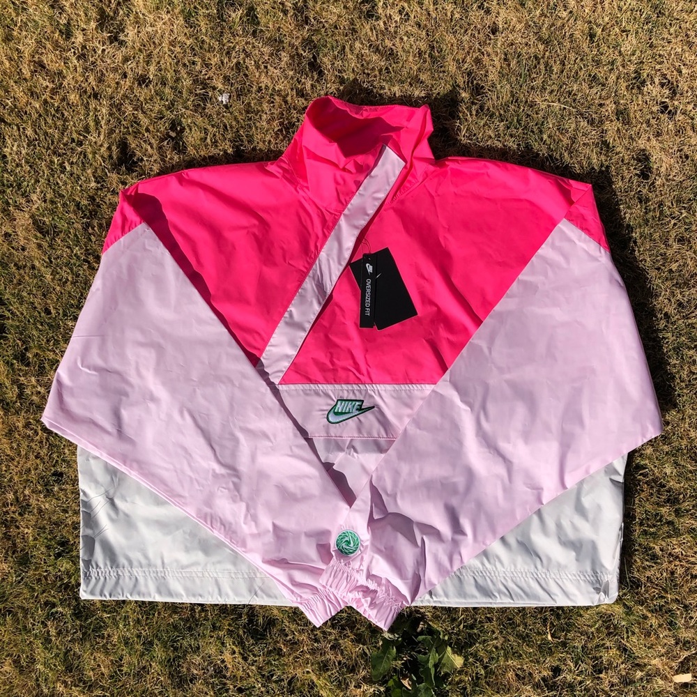 🆕 Nike Sportswear Icon Clash Woven Windbreaker